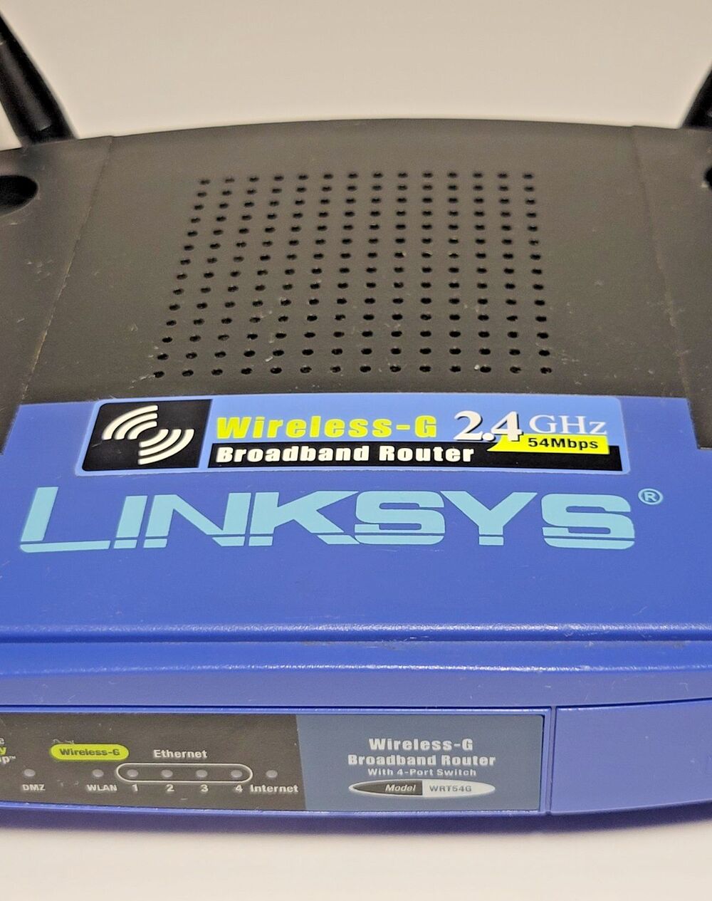 Linksys Dual-Band Wireless Router - Fast & Reliable Home Networking - Picture 3 of 12